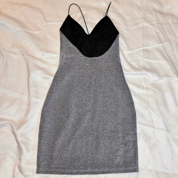 H&M Divided silver glitter v cut thin strap bodycon dress - Picture 4 of 7